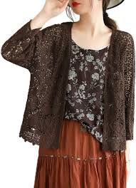 Chaqueta de Ganchillo Transparente: El Complemento Perfecto para tu Vestido Hippie